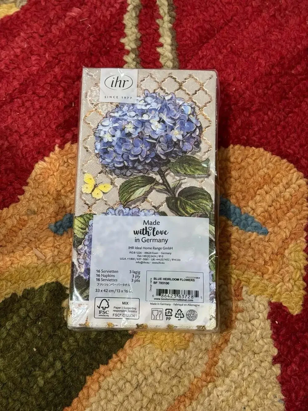 IHR Ideal Home Range Blue Heirloom Flowers Paper Guest Towels Buffet Napkins